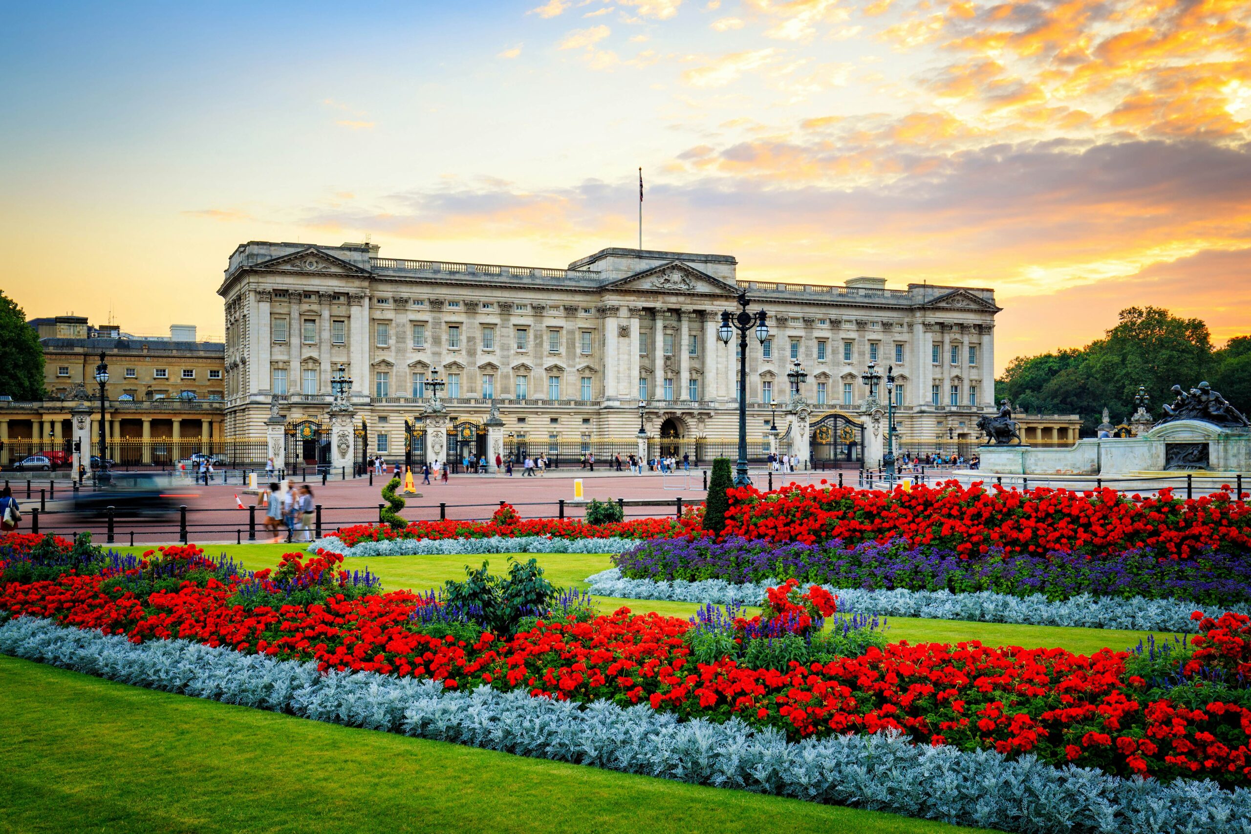 BUCKINGHAM PALACE
