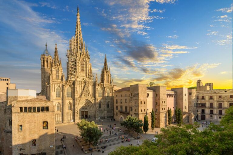 Katedral Salib Suci dan St. Eulalia