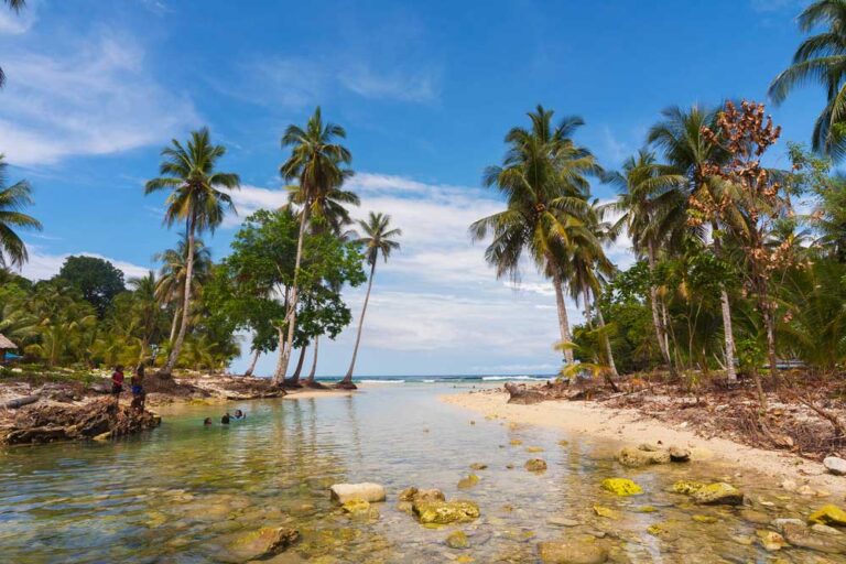 Pesona Pulau Biak