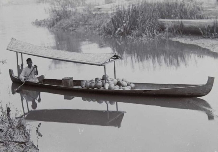 kapal-jukung-perahu-tradisional-bersejarah-dari-indonesia