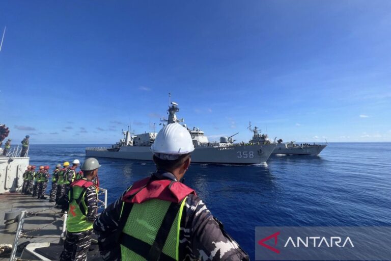 kapal-kri-siada-kapal-perang-tugas-penjaga-laut-indonesia