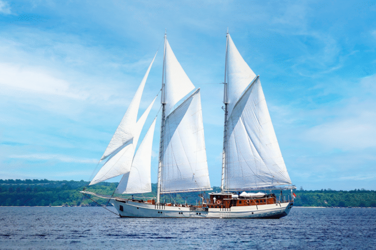 kapal-pencalang-perahu-tradisional-berkualitas-dari-indonesia