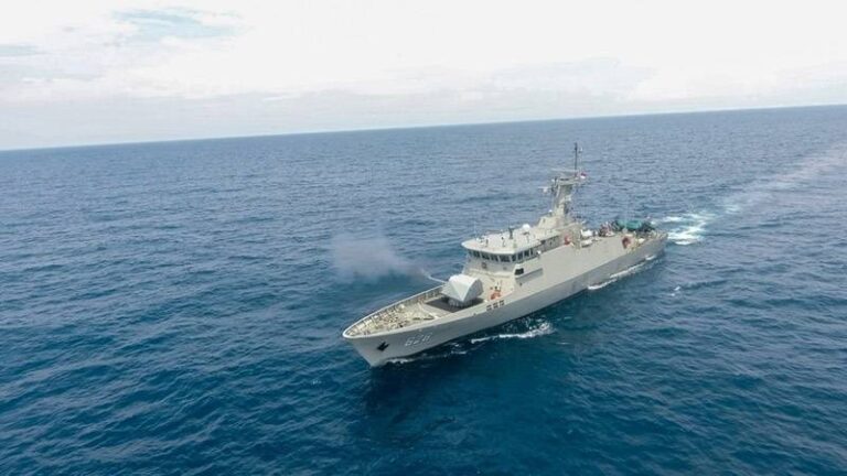 kapal-terbaik-dengan-meriam-bofors-sak-57mm-pilihan-utama