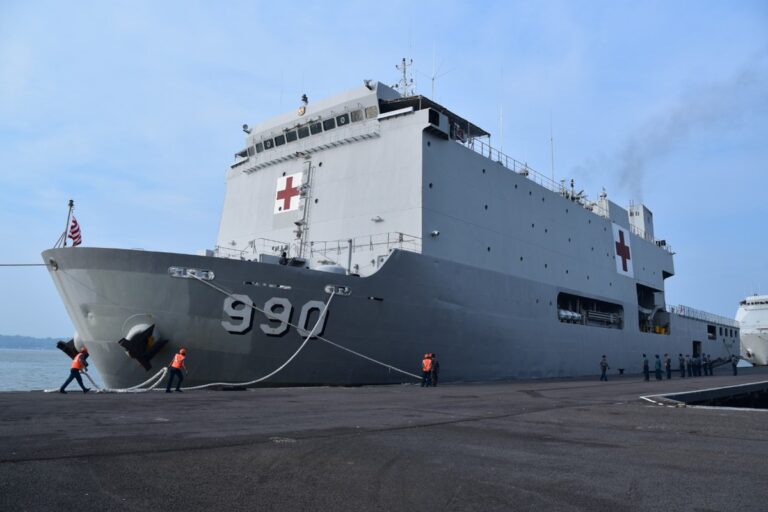 kapal-terbaik-kri-dr-soeharso-keunggulan-dan-peran-penting