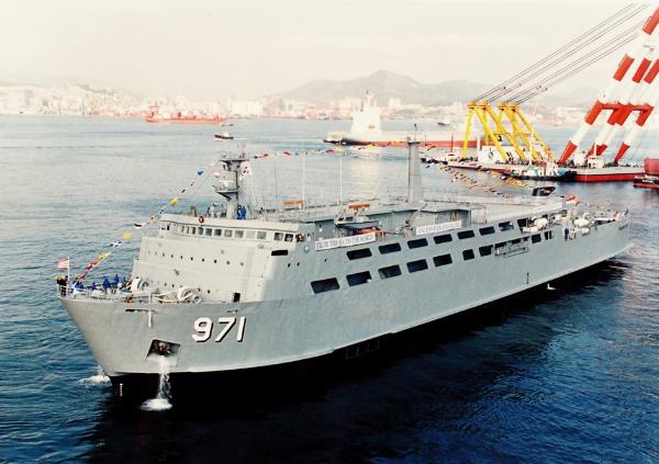 kapal-terbaik-kri-tanjung-kambani-keunggulan-dan-peran-penting