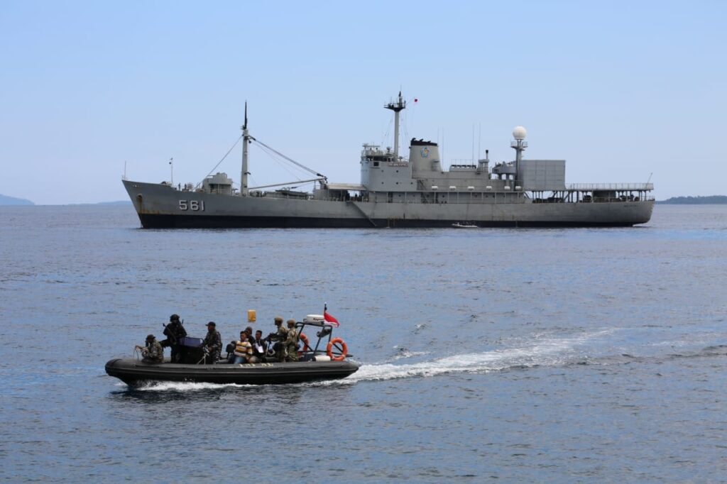 penjelajahan-kapal-terbaik-kri-multatuli