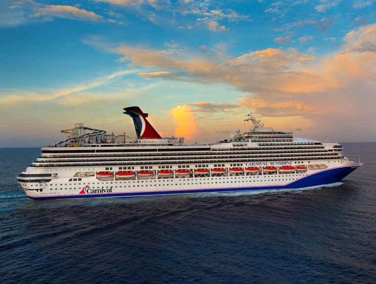 kapal-pesiar-carnival-sunshine-liburan-mewah-di-lautan-lebar