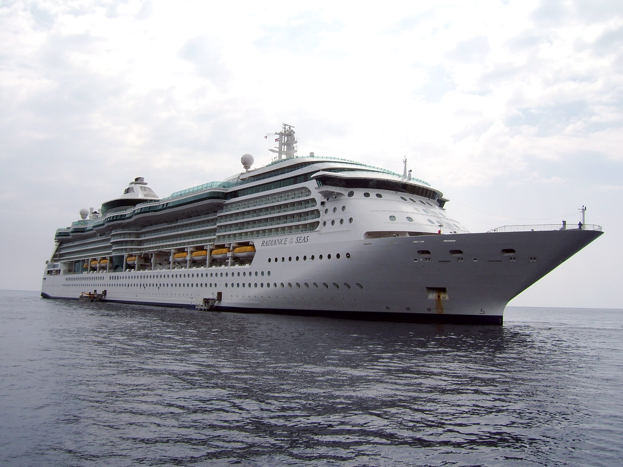 kapal-pesiar-radiance-class-fitur-dan-keunggulannya