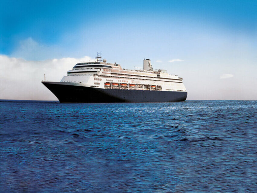 kapal-pesiar-volendam-pengalaman-menikmati-laut-dengan-elegan