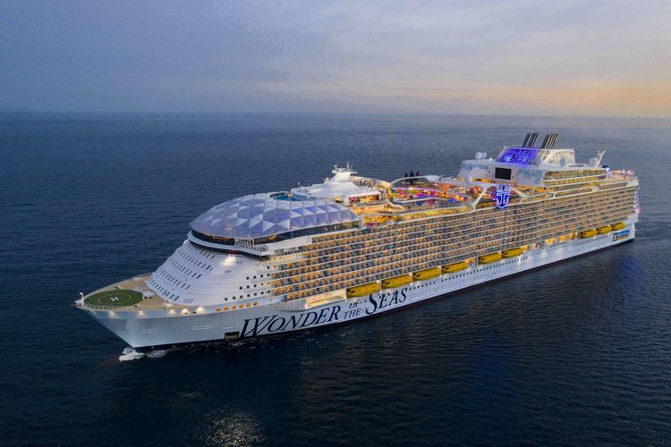 kapal-pesiar-empress-of-the-seas-keindahan-dan-fasilitas-menawan