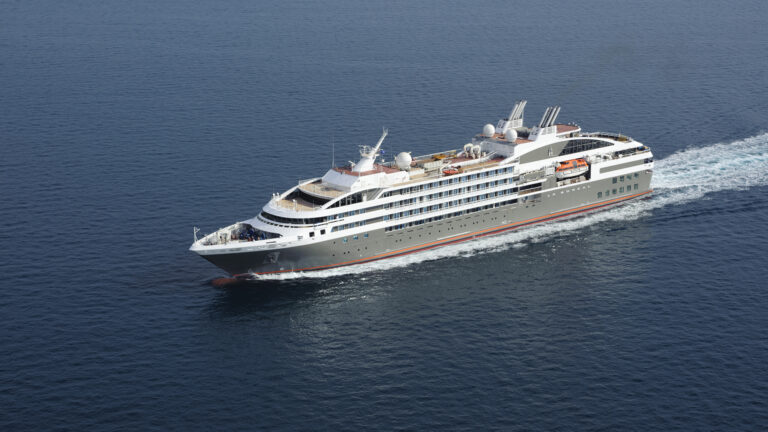 kapal-pesiar-le-boreal-pesona-elegan-di-lautan-dunia