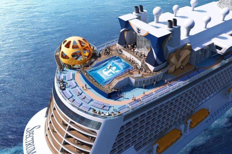 mengenal-kapal-pesiar-crystal-cruises-pengalaman-wisata-laut-mewah