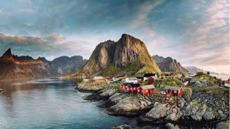 kapal-pesiar-lofoten-pesona-keindahan-alam-norwegia