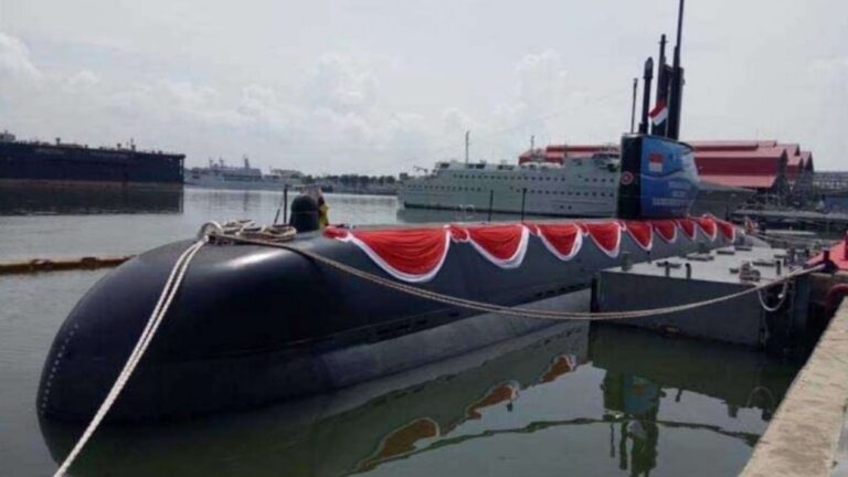 kapal-terbaik-kri-alugoro-405-keunggulan-dan-peran-strategis