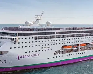 kapal-pesiar-ambition-menyelami-keindahan-dan-fasilitasnya