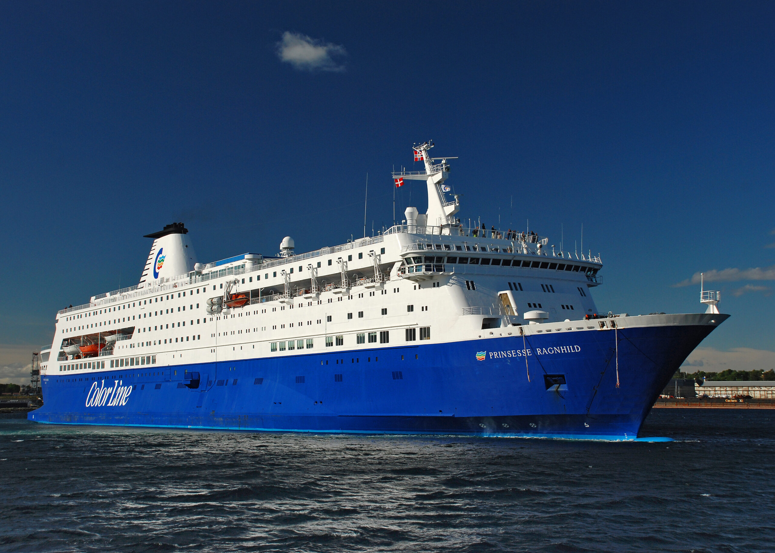 mengenal-kapal-pesiar-bahamas-celebration-fasilitas-dan-destinasi-utama