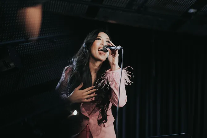 mengenal-penyayi-fairsky-perjalanan-dan-karya-musiknya