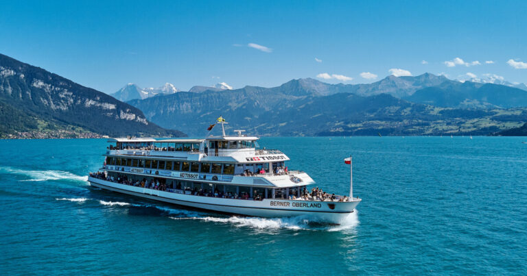 kapal-schifffahrt-di-danau-thunersee-dan-brienzersee-oleh-bls