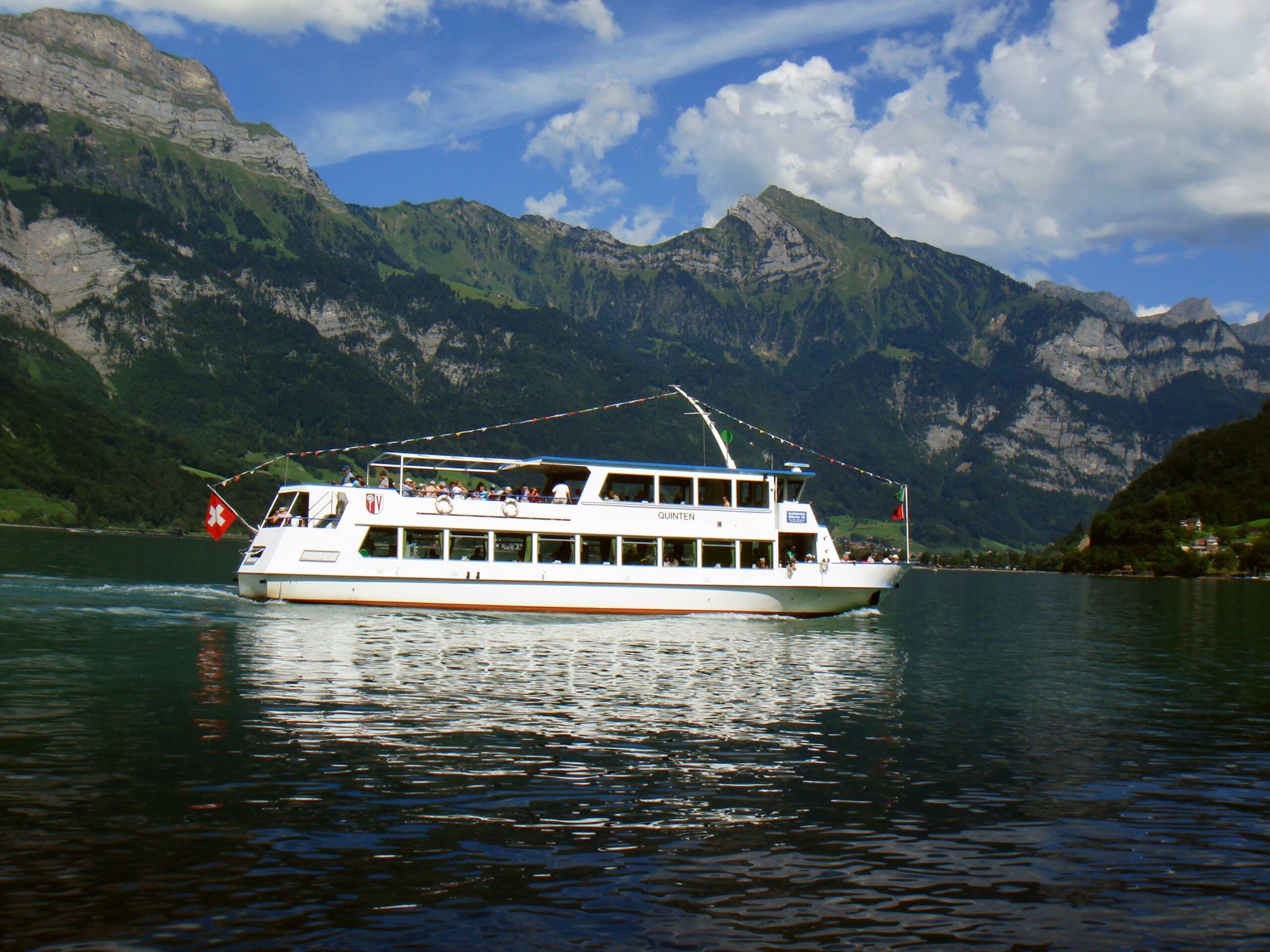 kapal-schiffsbetrieb-walensee-layanan-pengangkutan-di-danau-walensee